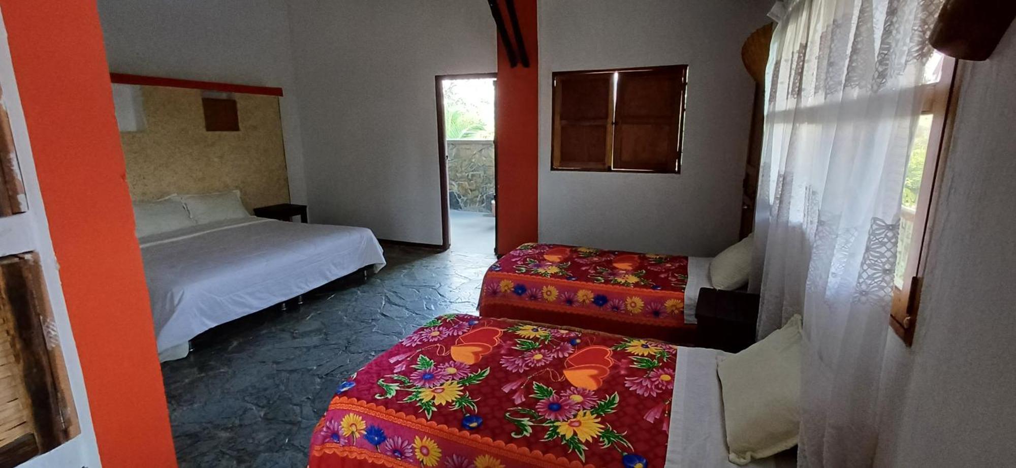 Finca Hotel Palmas Frente A Panaca キンバヤ エクステリア 写真